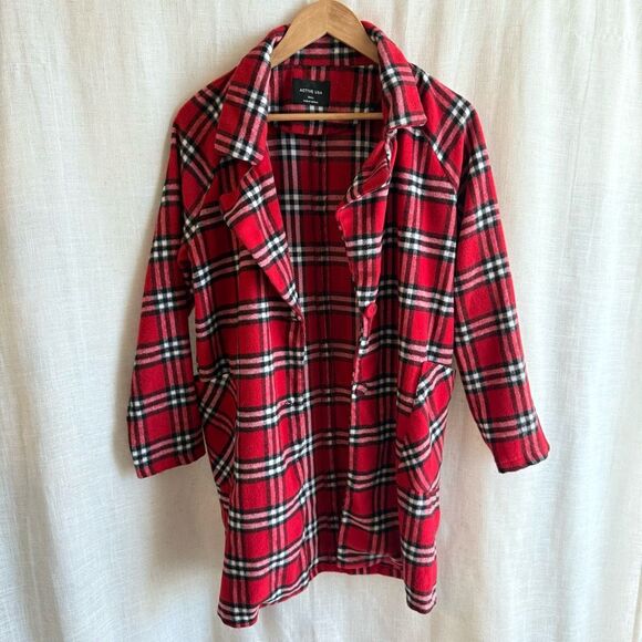 Tartan Plaid Shacket Womens Size S Red Button Front Preppy Academia Active USA - Picture 2 of 15